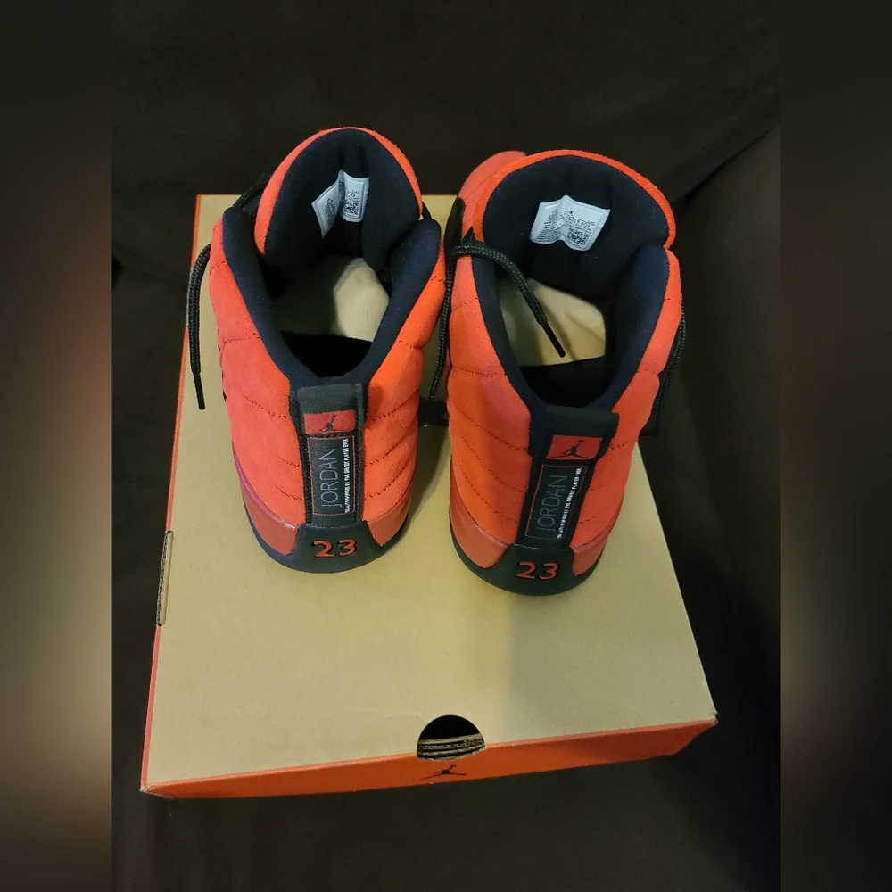 AIR JORDAN 12 RETRO  SNEAKERS